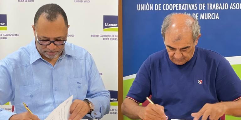 Ucomur firma un convenio de colaboración con el Instituto de Desarrollo y Crédito Cooperativo de la República Dominicana.